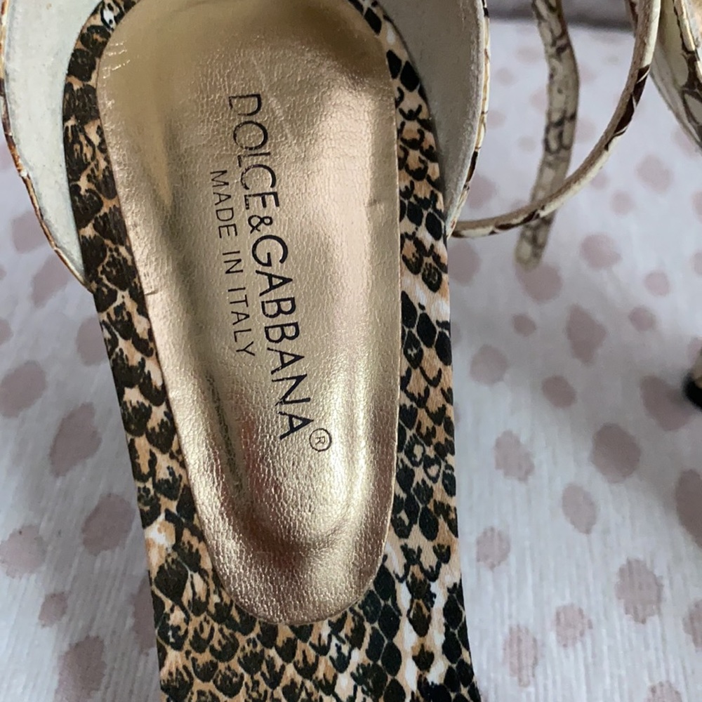 Dolce & Gabbana strappy sandals! - Picture 2 of 6